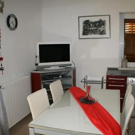 公寓 Apartment Bol 波尔