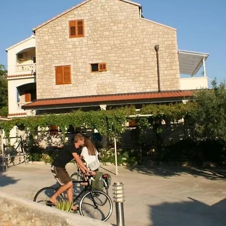Apartment Bol Bol