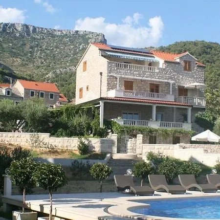 Apartment Bol Διαμέρισμα