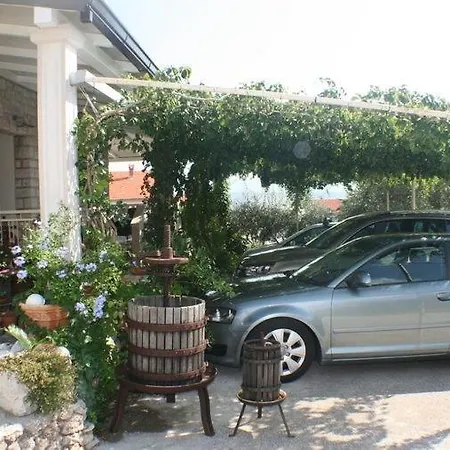 Διαμέρισμα Apartment Bol *