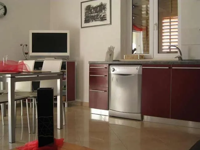 Apartment Bol *